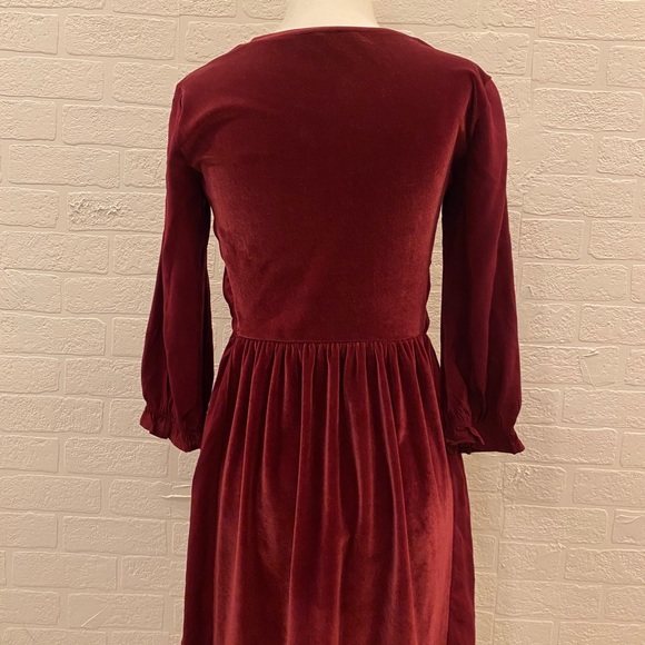 Girls Gap dress colour is rich burgundy - Picture 4 of 12